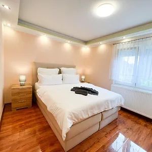 Extrem Ruhiges Apartment- Ost Apartment
